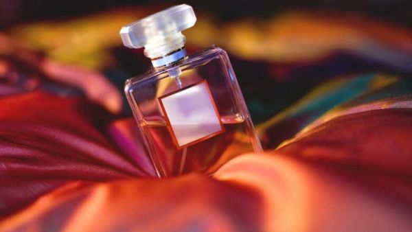 تفسير حلم العطر في المنام