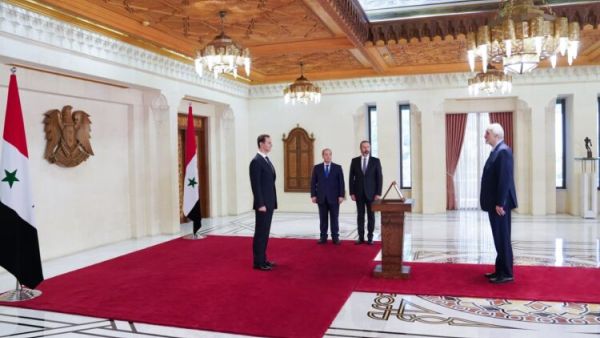 ادى السفير بشار الجعفري القسم القانوني امام الرئيس السوري، بشار الأسد