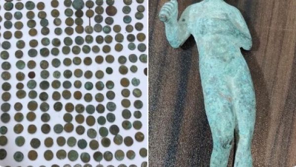 إحباط تهريب 1752 قطعة أثرية بسيارة نقل فواكهه بمصر