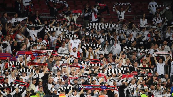 هل تتكرر فضيحة تذاكر فرانكفورت اليوم في مباراة برشلونة وإنتر ميلان؟