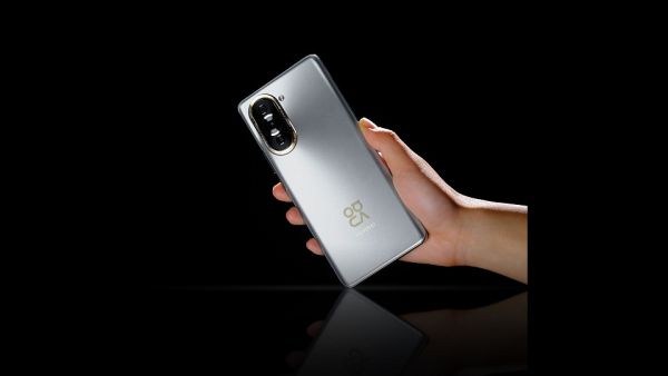  اختيار المحرر: أفضل خيار لدينا لهاتف رائد عصري ولماذا يعتبر HUAWEI nova 10 Pro هو الخيار الأفضل