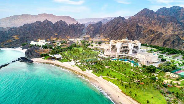 قصر البستان، فندق ريتز كارلتون ضمن قائمة أفضل فنادق الشرق الأوسط لعام 2022