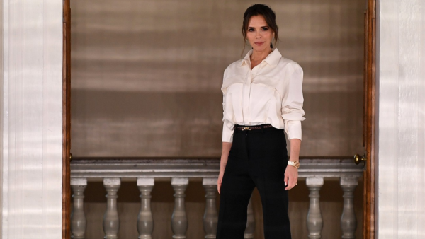 Victoria Beckham Removes 'David Beckham' Tattoo! 