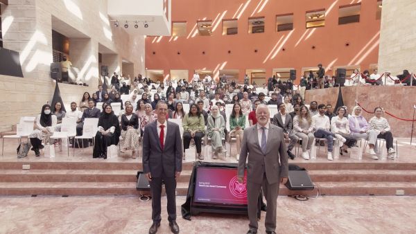 كارنيجي ميلون في قطر تكرّم طلاب لائحة العميد لربيع ٢٠٢٢