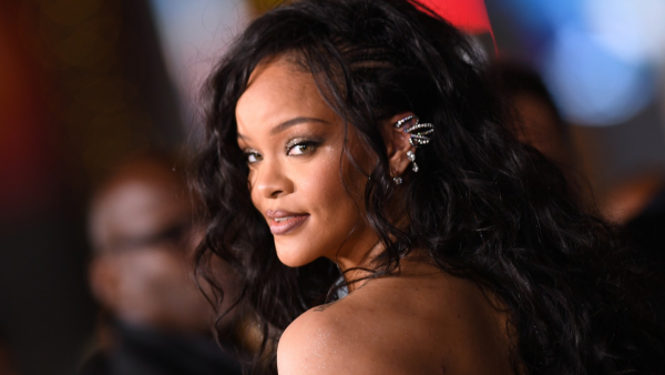 6 years later, Rihanna to drop new song