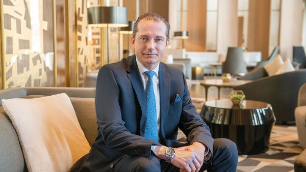 Four Seasons Hotel Kuwait at Burj Alshaya Announces Martin Kipping as New General Manager