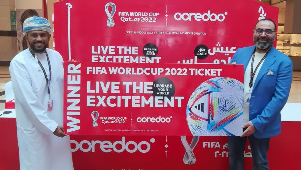 Ooredoo تقدم لعملائها سعداء الحظ فرصة العمر للاستمتاع بأجواء كأس العالم FIFA قطر 2022™