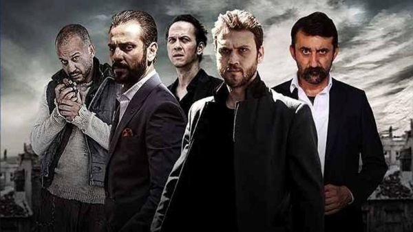 مسلسل الحفرة