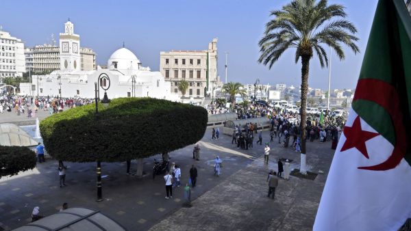 الامير حسين يقود وفد الاردن لاول مرة