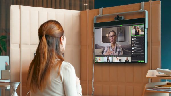 Unbeatable performance for professionals and gamers with LG monitors