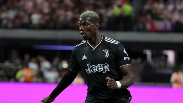 Paul Pogba #10 of Juventus dribbles the ball up the pitch against Chivas during their preseason friendly match at Allegiant Stadium on July 22, 2022 in Las Vegas, Nevada. Juventus defeated Chivas 2-0. Ethan Miller/Getty Images/AFP (Photo by Ethan Miller / GETTY IMAGES NORTH AMERICA / Getty Images via AFP)
