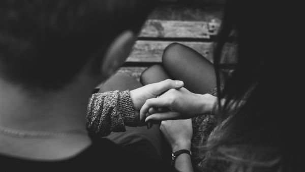 لماذا النساء أكثر ميلاً للخيانة في الوقت الحاضر؟ 