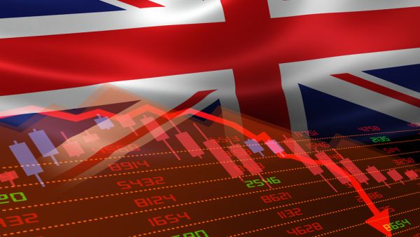 اقتصاد بريطانيا ينكمش 0.3% في أغسطس