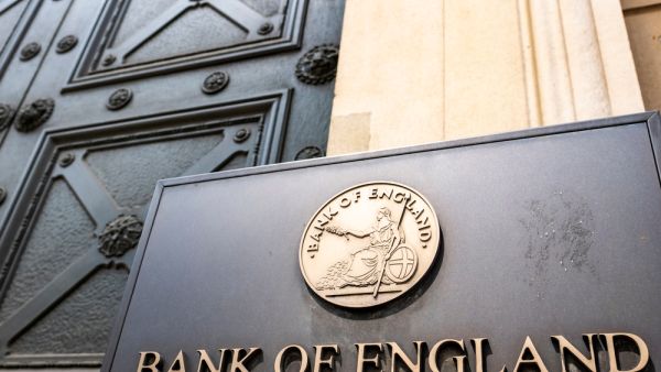 بنك إنكلترا يوسع عملية شراء السندات الطارئة