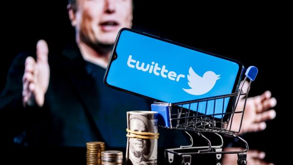 Elon Musk Offers to Proceed with Twitter Deal at Original Price