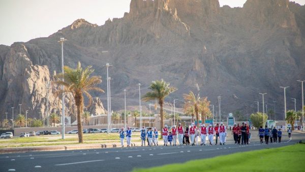 تصل طلبات نون إلى العملاء في الرياض وجدة، بمغلفات تظهر عليها شعار كات ووك برمز الباركود لتسهيل التسجيل نون تعلن شراكتها مع كاتموسفير للمحافظة على القطط البرية من خلال مبادرة كات ووك
