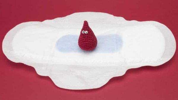 أسباب نزول دم بعد الدورة بأسبوع