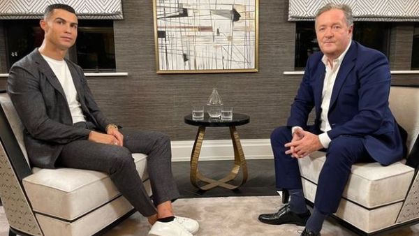 بيرس مورغان وكريستيانو رونالدو (المصدر: piersmorgan/Twitter)
