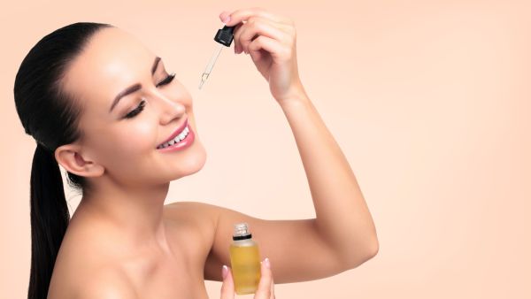 ما علاقة زيت الزيتون بتفتيح البشرة؟