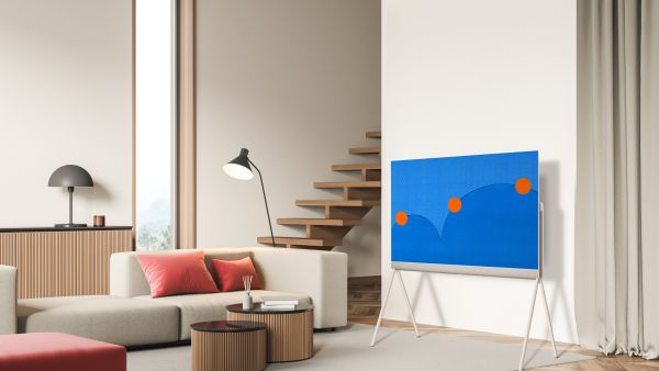 Football Season Is Not Complete Without LG Pose TVs