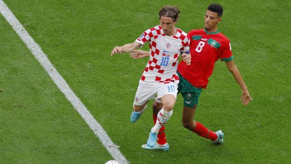 المغرب تتعادل مع كرواتيا بقيادة لوكا مودريتش (المصدر: أ ف ب)