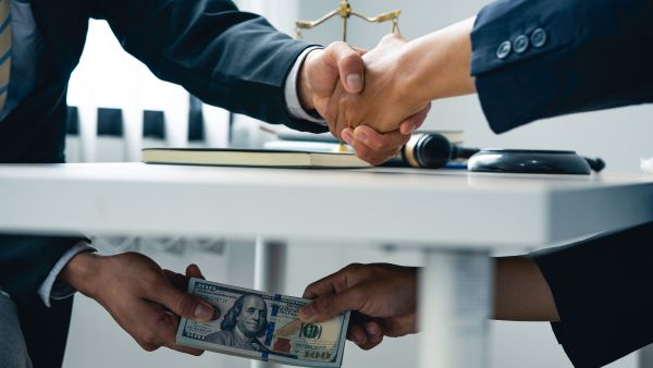 (Shutterstock)  No kickbacks please