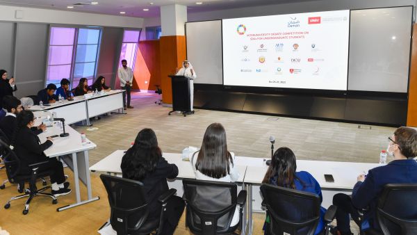 جامعة الإمارات تنظم المناظرات العلمية حول أهداف التنمية المستدامة بمشاركة 18 فريقاً