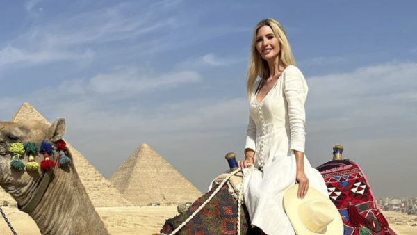Ivanka Trump - Giza pyramids 