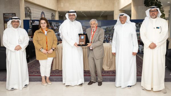 Boursa Kuwait Renews its Humanitarian Partnership with Kuwait Red Crescent Society for Second Consecutive Year