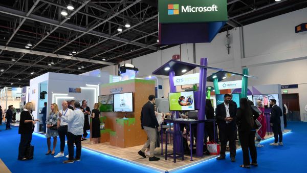 مايكروسوفت تستعرض أحدث مجالات الواقع المختلط والميتافيرس خلال المعرض العالمي لحلول ومستلزمات التعليم في دبي «GESS» 2022 