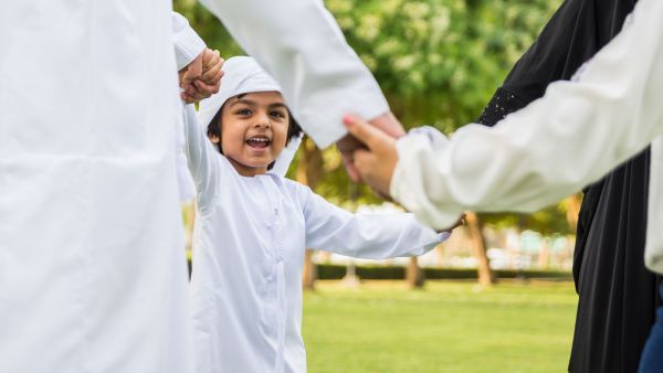مبادلة للرعاية الصحية وهيئة أبوظبي للطفولة المبكرة تطلقان  برنامج تجريبي لدعم أولياء الأمور والأطفال