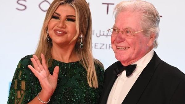  حسين فهمي و بوسي شلبي