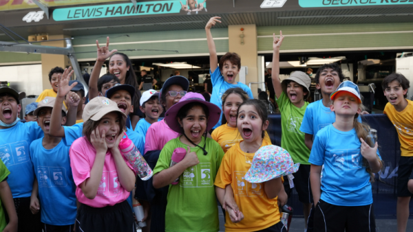 ADNOC Yas in Schools Students Visit the Pit Lane as #ABUDHABIGP Weekend Gets Underway
