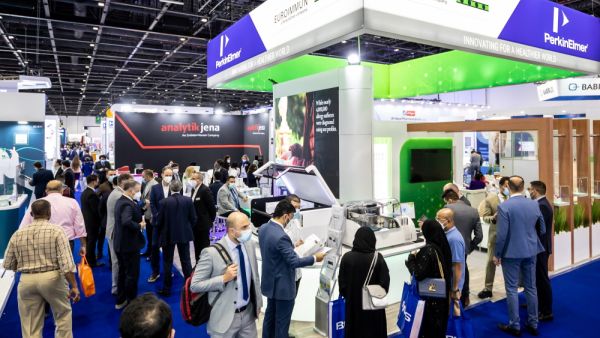 ميدلاب الشرق الأوسط 2023 يسلط الضوء على الحد من البصمة الكربونية للمختبرات الطبية كثيفة الموارد