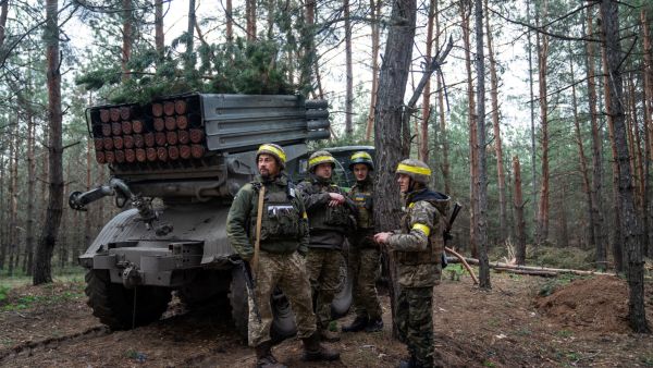 جيك سوليفان، قد اجرى مفاوضات سرية ومحادثات مع كبار المسؤولين الروس وتحديدا مع نظيره نيكولاي باتروشيف سكرتير مجلس الأمن الروسي