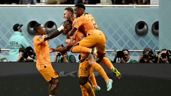 هولندا أول المتأهلين رسمياً إلى الدور ربع النهائي من مونديال قطر (المصدر: أ ف ب)