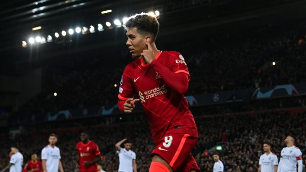 النصر السعودي يقدم عرض مغري لضم روبرتو فيرمينو