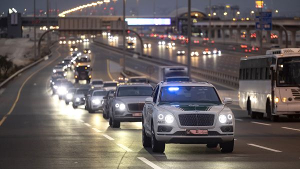 Bentley تزيح الستار عن Bentayga Extended Wheelbase للمرّة الأولى في الإمارات
