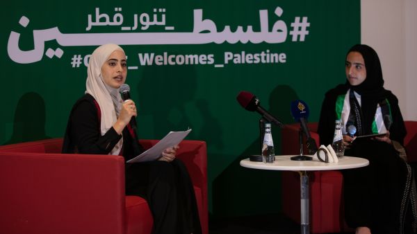 الناشطة الفلسطينية منى الكرد تخاطب الشباب العربي: "أنتم أصواتنا في الخارج" في فعالية نظمتها مؤسسة قطر بالتزامن مع بطولة كأس العالم FIFA قطر 2022™