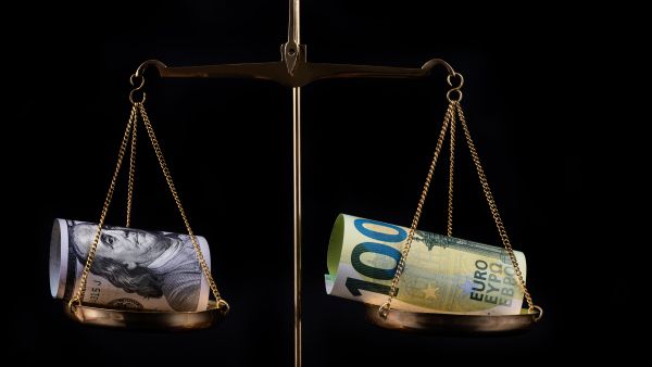 US dollar holds against euro