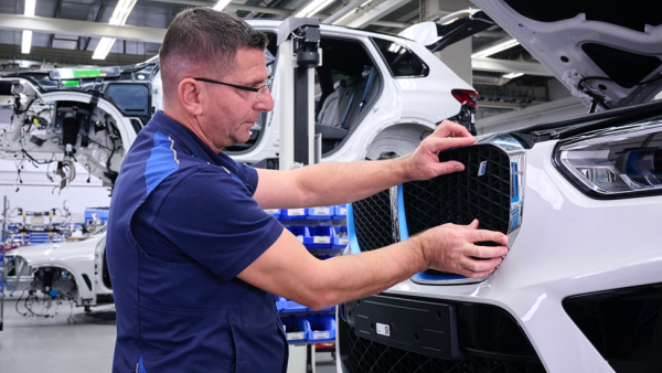 BMW Group commences production of small-series hydrogen-powered model, with a test fleet scheduled for the Middle East