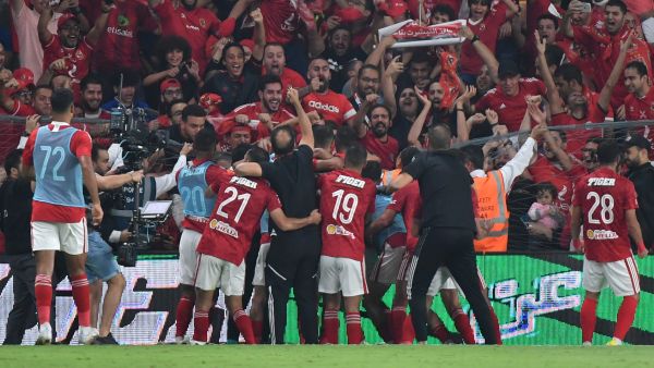 الأهلي يلاقي الزمالك اليوم (المصدر: أ ف ب)