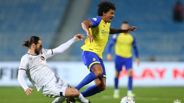 النصر يستمر في القمة (المصدر: AlNassrFC_EN@)