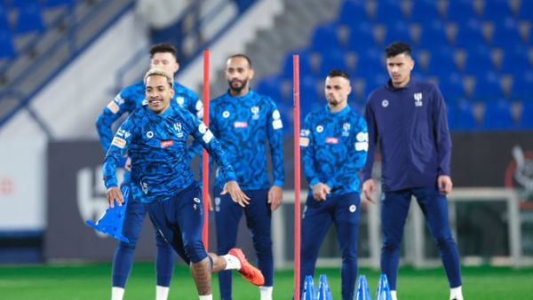 الهلال يستعد لملاقاة العدالة اليوم (المصدر: حساب الهلال الرسمي على تويتر)