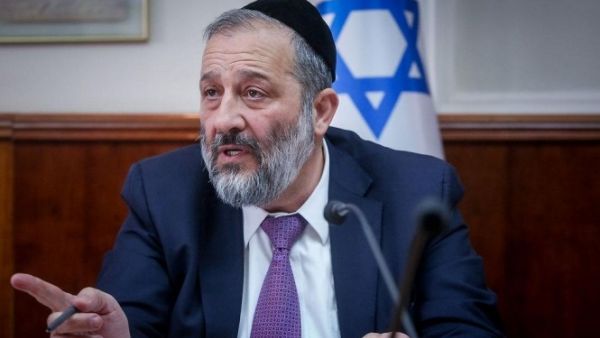 وزير الداخلية والصحة أرييه درعي