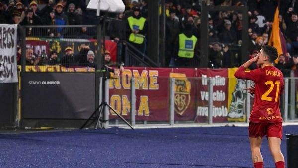 ديبالا يسجل هدف انتصار روما (المصدر: ASRomaEN@)