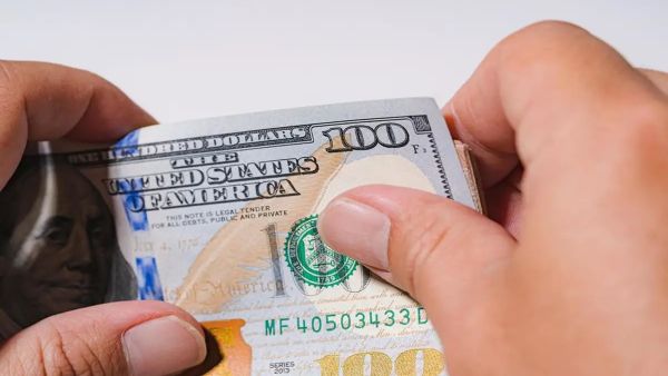 سعر الدولار اليوم في سوريا