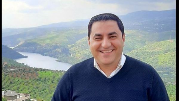 النائب ينال فريحات