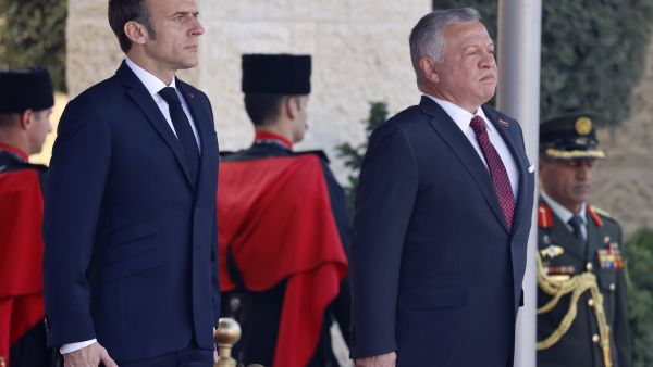 King Abdullah (L), Macron (R)