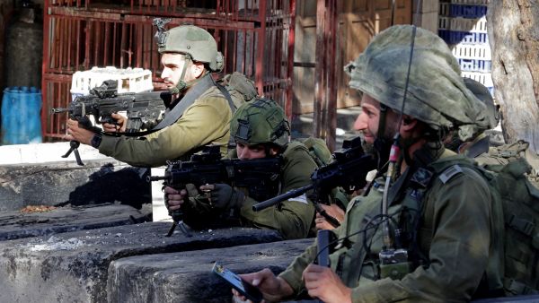 عناصر من قوات الإحتلال الاسرائيلي (أ ف ب)